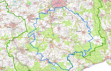 Beobachtungsgebiet (blaue Linie) und Sperrbezirk (rote Linie) der Vogelgrippe im Kreis Paderborn